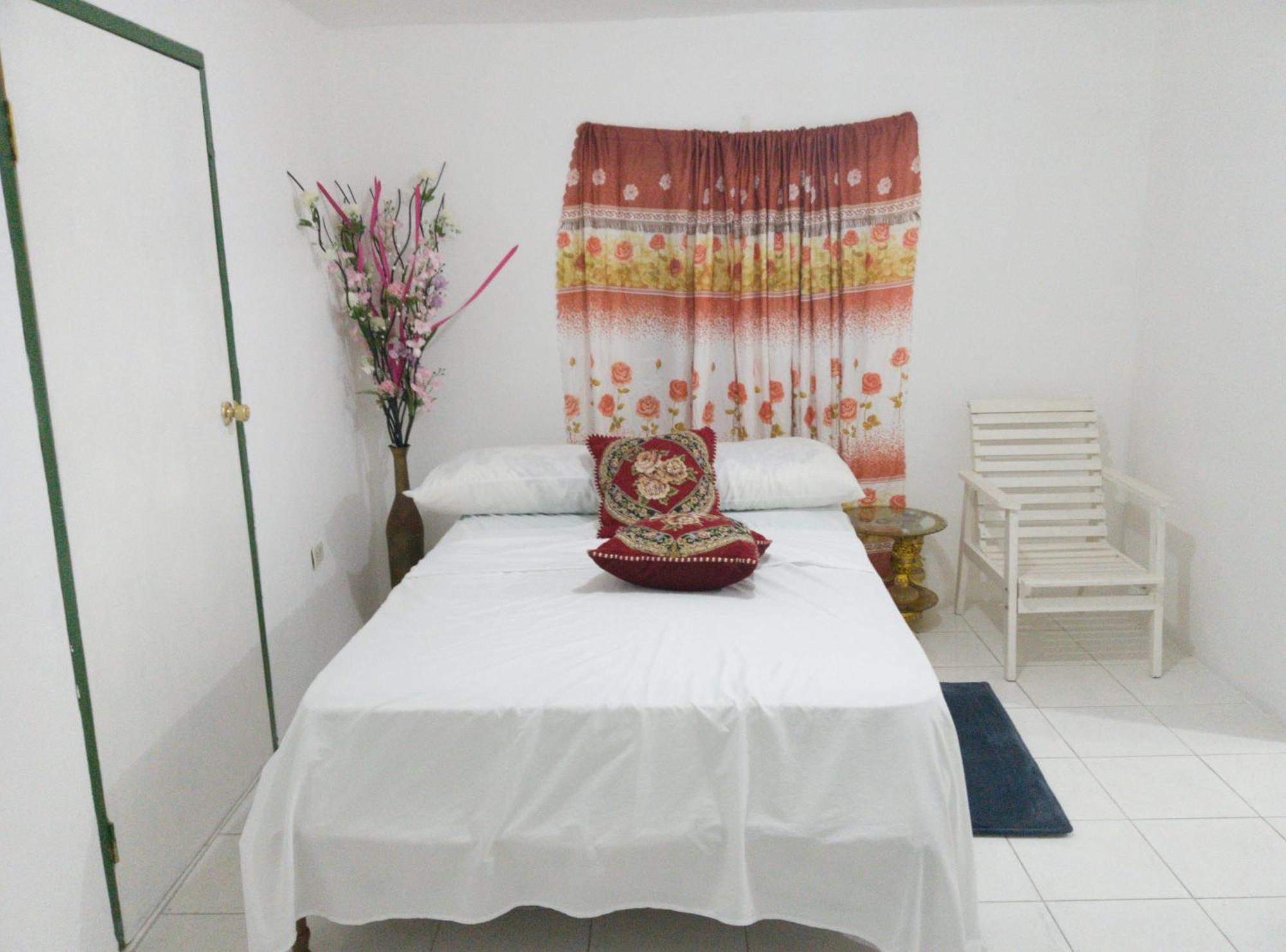 Cozy Family Inn Port Antonio Exterior photo
