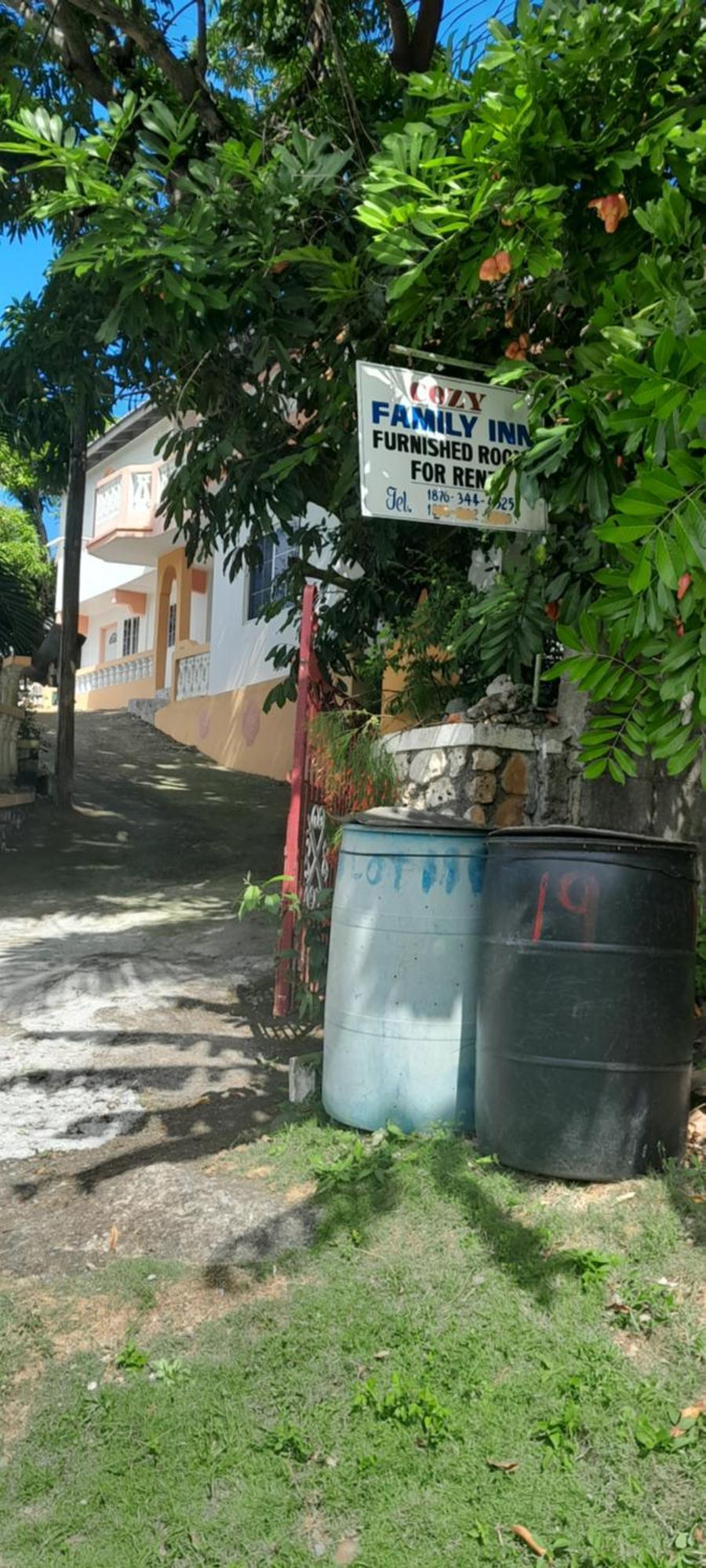 Cozy Family Inn Port Antonio Exterior photo