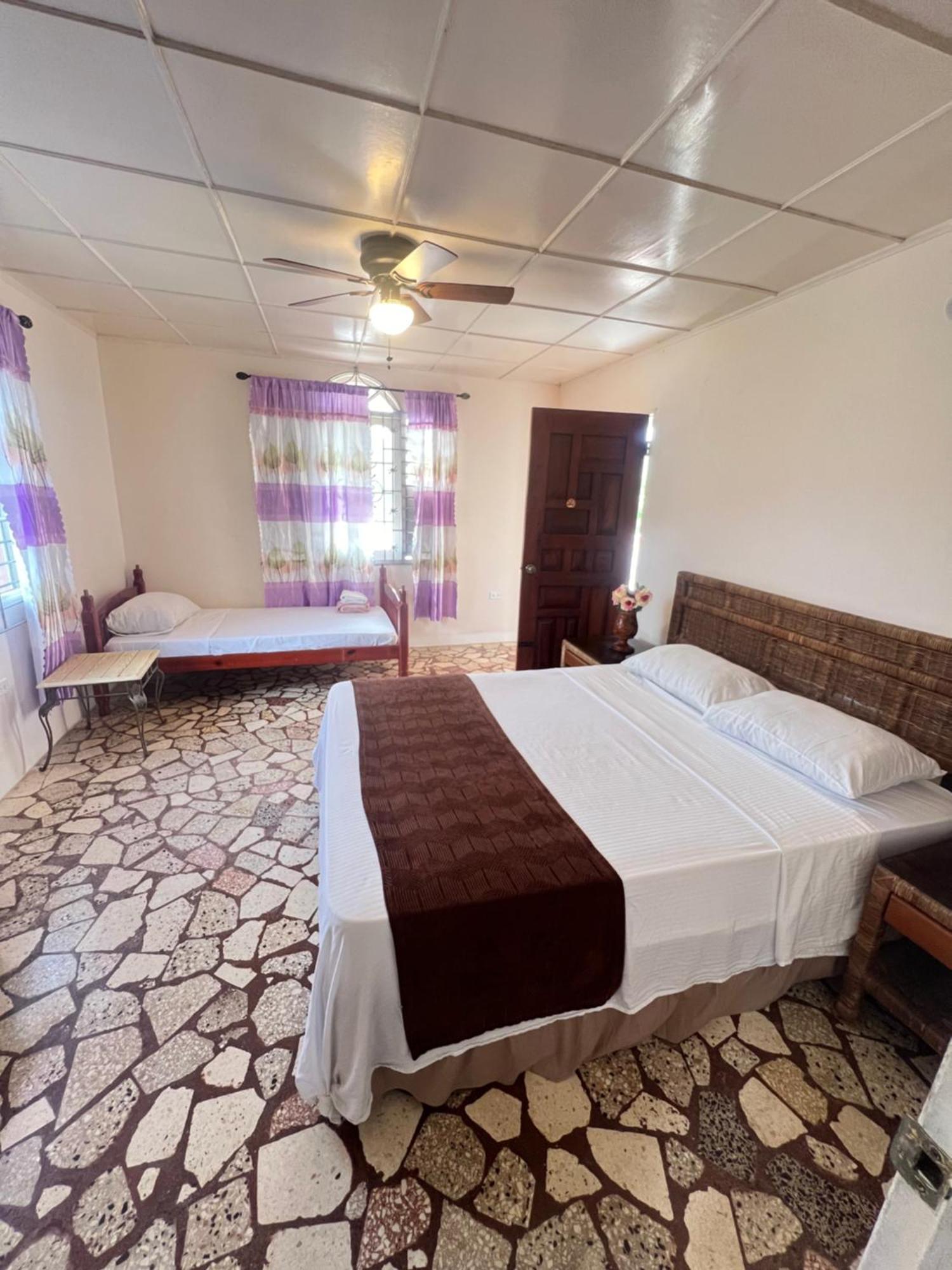 Cozy Family Inn Port Antonio Exterior photo
