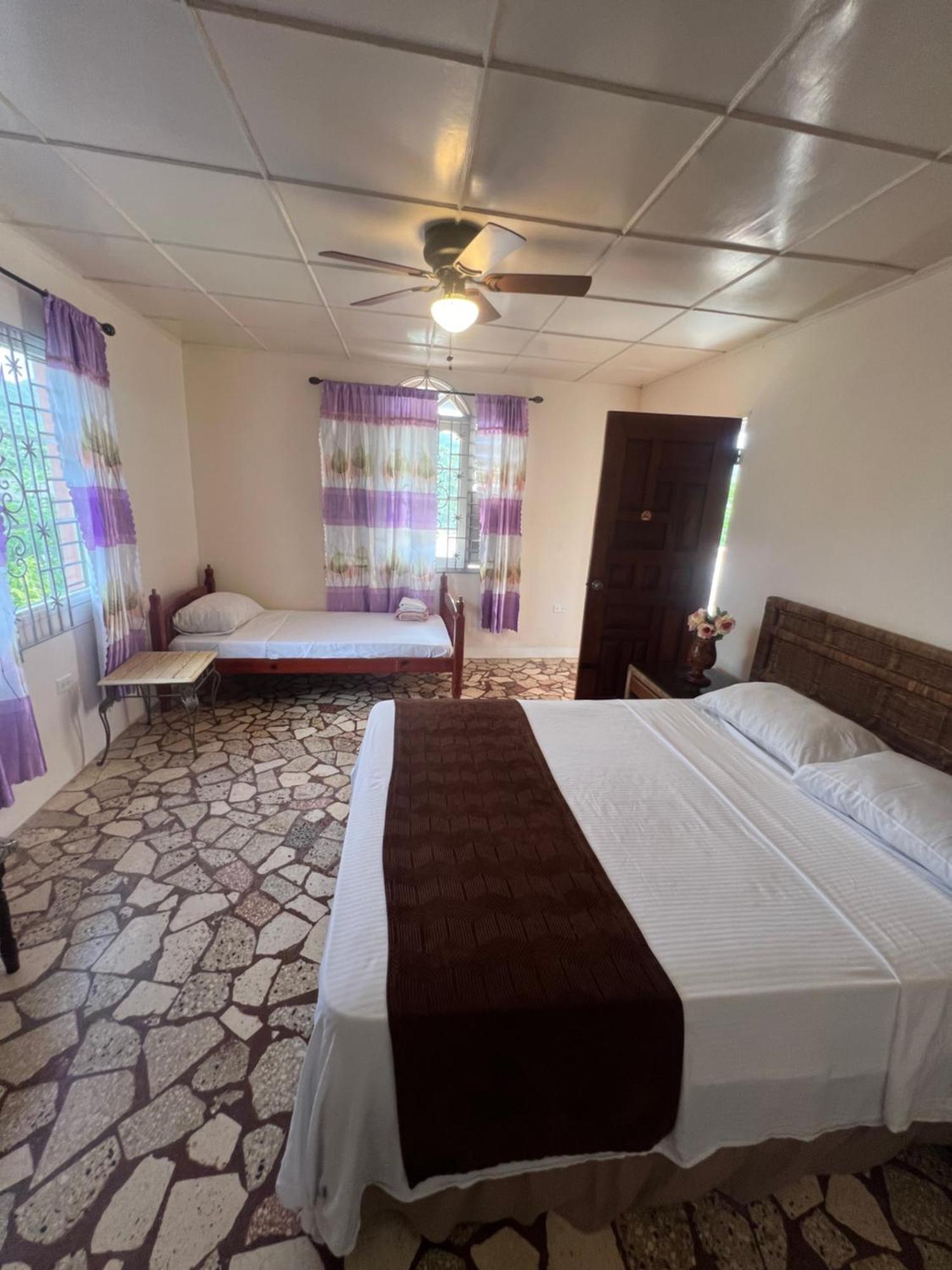 Cozy Family Inn Port Antonio Exterior photo