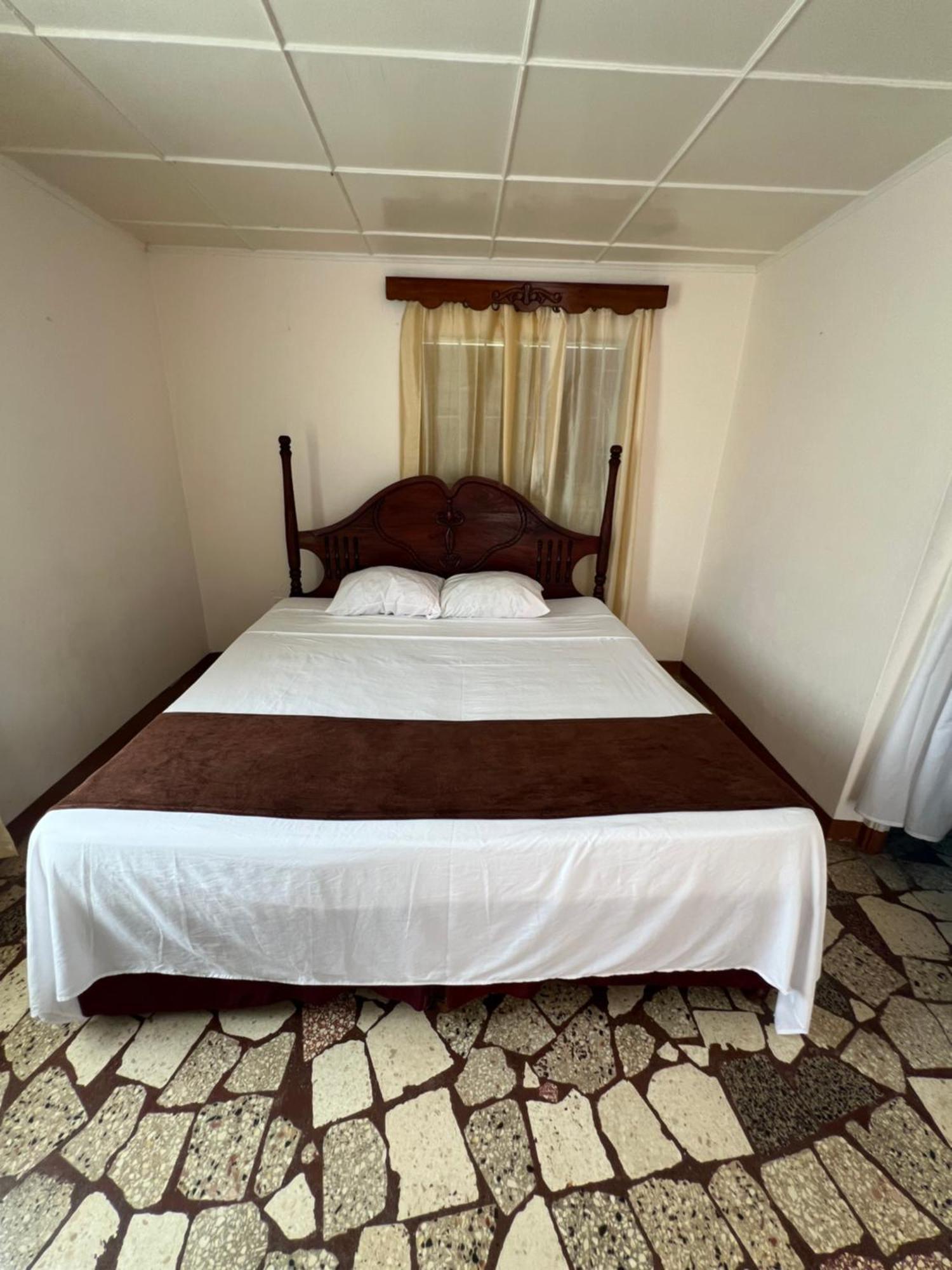 Cozy Family Inn Port Antonio Exterior photo